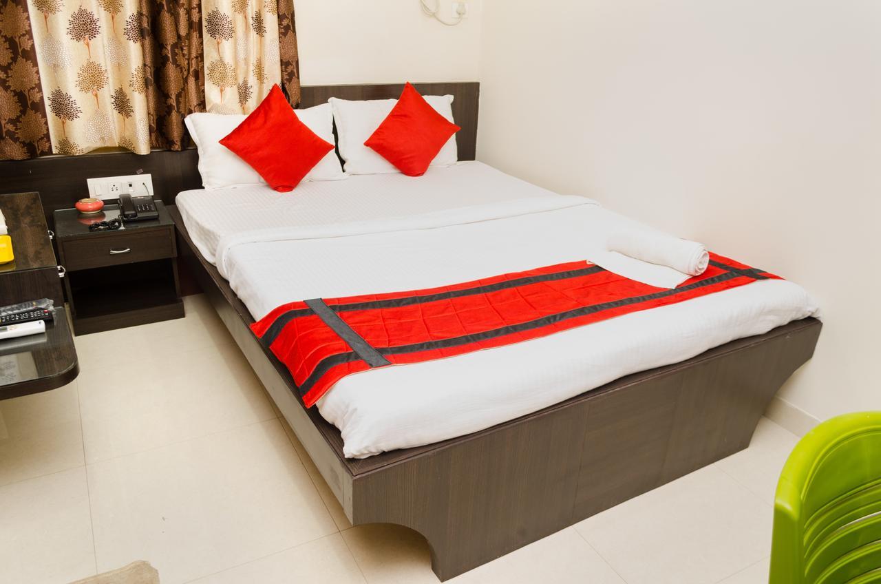 Oyo 7186 Hotel South Inn Calcutta Eksteriør billede