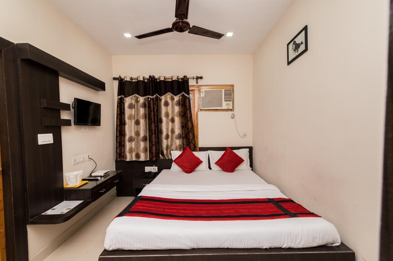 Oyo 7186 Hotel South Inn Calcutta Eksteriør billede